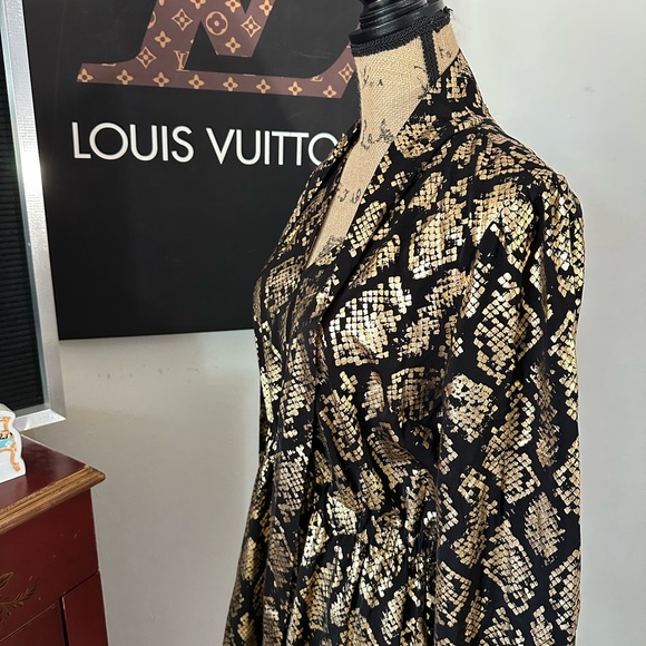 🆕Michael Kors Gold Dress - Picture 11 of 17